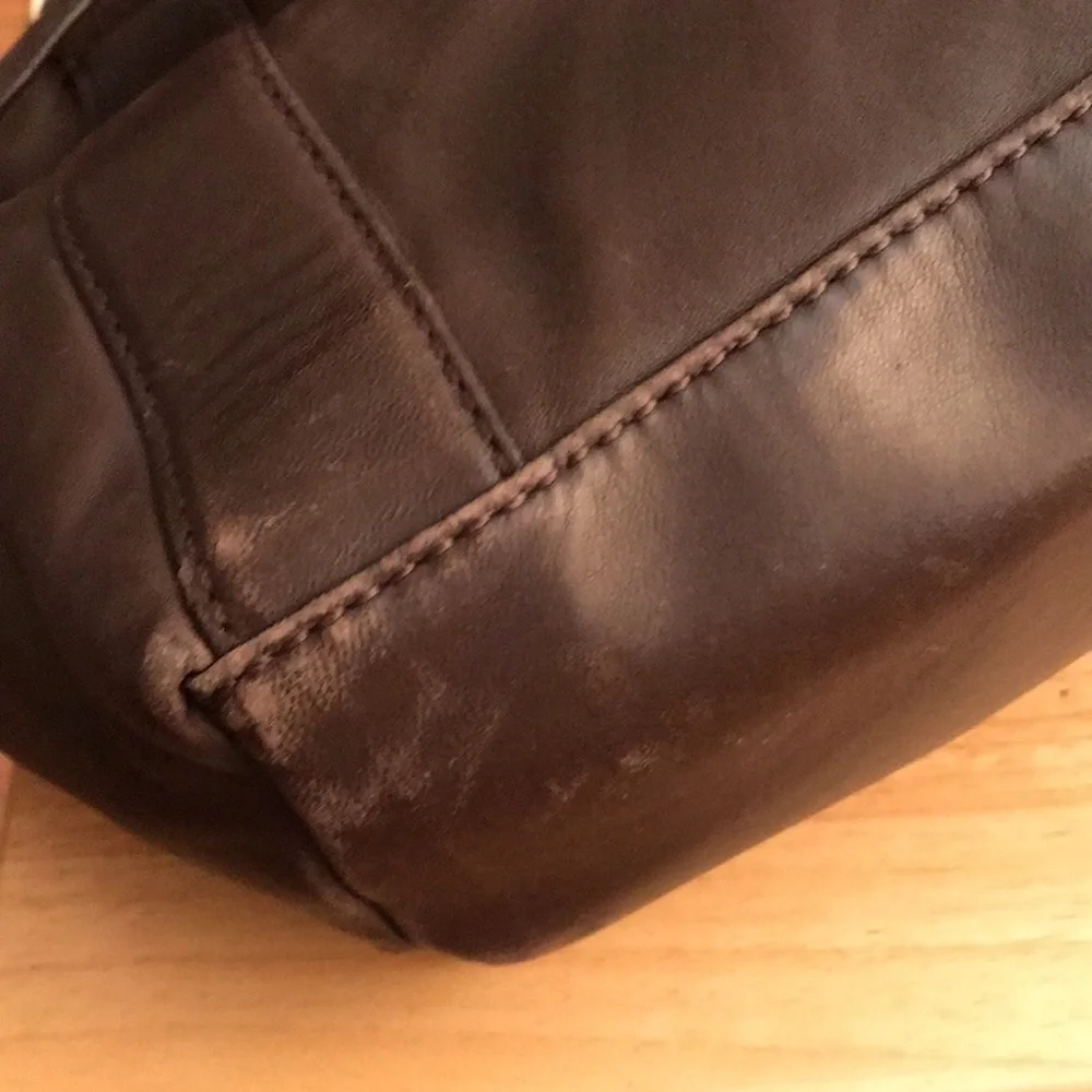 MICHAEL KORS butter soft brown leather purse. EUC - Picture 11 of 13